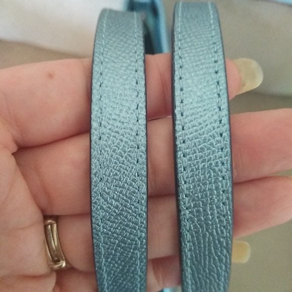 💙LBN Coach Metallic City Zip Tote💙 - Picture 5 of 5